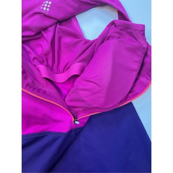 Title Nine Diamalete BuiltIn Bra Sleeveless Front Zip Athletic Dress Size Medium - Picture 7 of 9